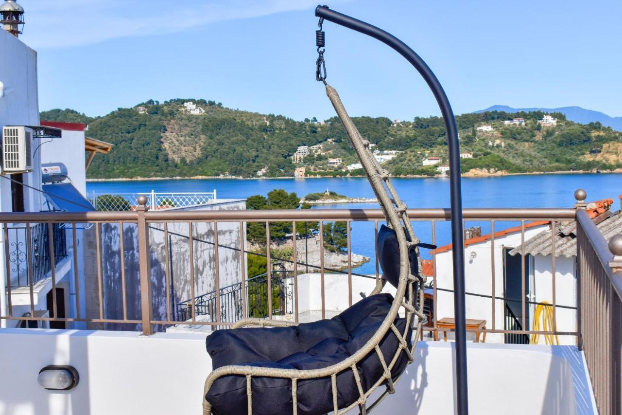 La Maison Plakes Rooftop Apt Скиатос Екстериор снимка